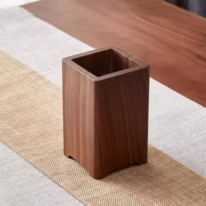 Porte-stylo en bambou fait à la main Organisateur de bureau en bois éco-conscient pour un bureau à domicile durable - Product Image 6