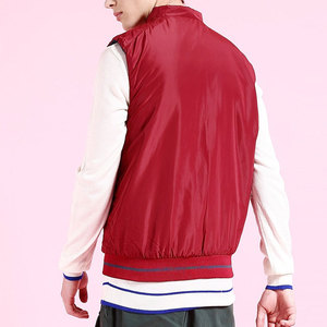 Chaleco Softshell con logotipo impreso personalizado a la moda más vendido al por mayor, chaleco Bomber cálido de invierno con diseño adecuado de fábrica para hombre - Product Image 3