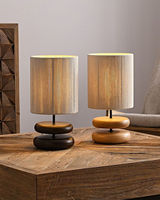 Lámpara de mesa de madera con diseño de anillo de alta calidad con pantalla de tela y pulido brillante para Decoración de mesa de habitación de niños