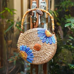 Sac fourre-tout écologique en jacinthe d'eau en jonc de mer fait à la main grande capacité Style rétro de style vintage pour les femmes à la mode et modernes - Product Image 1