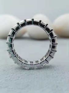 Custom Fancy Solitaire VVS Moissanite Compromiso Anillo de bodas Trendy 925 Plata 100% Satisfacción garantizada en 10K/14K/18K Oro - Product Image 3