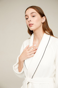 Haute qualité 100% coton unisexe peignoir pour femmes personnalisé hiver longue Premium en peluche doux Robe moelleux Robe pour les femmes - Product Image 2