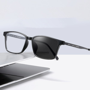Venta al por mayor <span class=keywords><strong>de</strong></span> moda para hombres y mujeres, anteojos <span class=keywords><strong>de</strong></span> visión lejana con luz azul UV400, <span class=keywords><strong>gafas</strong></span> <span class=keywords><strong>de</strong></span> lectura fotocromáticas - Product Image 2