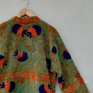 Gilet de créateur fait main au Pakistan Look unique pour les mariés et messieurs avec personnalisations - Product Image 4