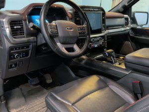 Ford F-150 LARIAT 2023 d'occasion en excellent état - Product Image 4