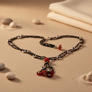 Collier bohème noir perlé avec pierres précieuses en quartz rouge pour femmes, nouveau titre : collier élégant pour femmes en perles classiques et coquillages - Product Image 1