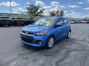 Usado 2017 Chevy Spark 1LT - Product Image 3