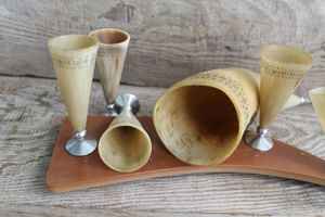 Support de corne de Viking poli à la main Sculpture d'animaux nordiques traditionnels Occasions spéciales Boire Artisanat naturel décoratif - Product Image 6