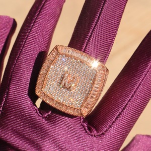 LL Hip Hop Rappeur Lettre Iced Out Vvs Bague personnalisée Iced Out VVS Moissanite Diamant Argent sterling 925 Bague Moissanite personnalisée - Product Image 1