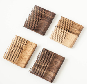 Peine de pelo de sándalo tallado en madera, artesanía para salón, uso doméstico, mango de cuerno, regalo personalizado - Product Image 1