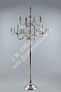 Grand candélabre couleur argent support de bougie sur pied luxe maison mariage Halloween fête noël événement décoration disponible - Product Image 2