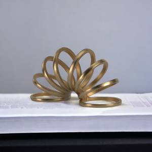 Acabado en Color dorado, 11 círculos redondos, mesa de escultura decorativa para el hogar, mesa de habitación artística hecha a mano, artículo de decoración elegante - Product Image 2