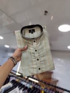 Kurta de trabajo formal bordado con Secuencia de ganchillo de tela de seda para colección de bodas y fiestas de hombres - Product Image 5