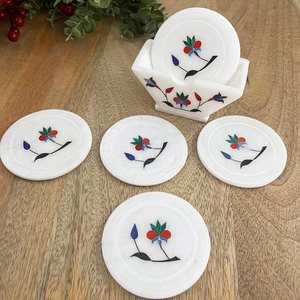 Posavasos Cuadrados de Mármol Blanco Hechos a Mano con Incrustaciones Metálicas de 4x4 Pulgadas, Juego de 6 Posavasos con Soporte - Product Image 1