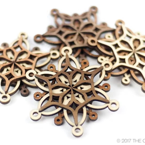 Sparkling Seasons Collection Arbres de Noël en bois uniques et décorations supérieures pour une ambiance festive - Product Image 2