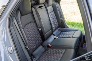 Voiture d'occasion fiable, Audi RS6 Avant 2023, 591 ch, V8 biturbo, version Executive et Carbon. - Product Image 5