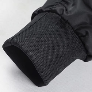 Chaqueta Universitaria para Hombre de Alta Calidad con Logotipo Personalizado OEM, con Lana y Lona, Diseño de Letras Invernales, Ajuste Personalizado - Product Image 4