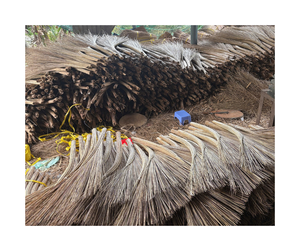 Palo de escoba de coco de alta resistencia para limpieza de suelos-Palo de escoba de coco natural a buen precio desde Vietnam - Product Image 1