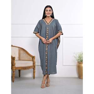 เดรสแขนกุดผ้าฝ้ายพิมพ์ลายระบายระบายความยาวถึงพื้นสำหรับวันวาเลนไทน์ - Product Image 1