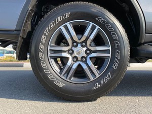 Toyota Fortuner Legender Usado de 2020 Disponible con Volante a la Derecha. Volante a la Izquierda - Product Image 2