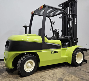 Oferta Exclusiva de Subasta para Montacargas Neumáticos C55SD 2013 con Capacidad de Carga de 5000 Libras - Product Image 3