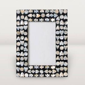 Cristaux de coquillages de luxe, design en forme de mini-cœurs, cadre artisanal en nacre indienne, décoration élégante pour la maison et le bureau - Product Image 1