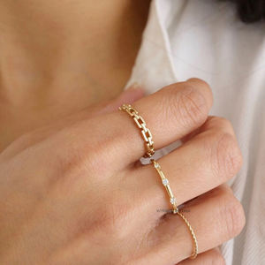 Bague de mariage en or rose massif 14K avec Moissanite flottante 0.12 TCW Cut Dainty Matching Band Bague empilable simple certifiée - Product Image 2