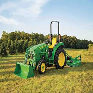 En stock John Deeree petit tracteur agricole 4WD d'occasion à prix réduit tracteur fiable et efficace acheter aujourd'hui livraison rapide disponible - Product Image 5