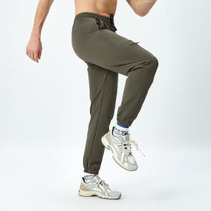 Ensemble de yoga 2 pièces taille haute respirant en nylon 75 % et élasthanne 25 % avec logo personnalisé, soutien-gorge push-up et pantalon à cordon de serrage et revers, grandes tailles - Product Image 5