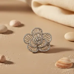 Broche Fleur Argentée avec Accent Diamant, Plaqué Cristal et Strass, Motif Papillon, Bijou pour Femme - Product Image 1