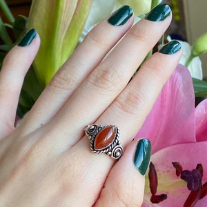 แหวนสตรีโบฮีเมียน925แท้ดีไซน์เนอร์ทำด้วยมือหินอัญมณีมาใหม่จากธรรมชาติ - Product Image 5