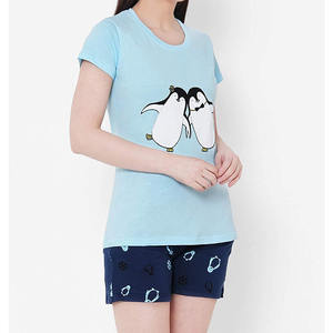 Vente en gros du meilleur fournisseur Ensemble t-shirt et short pour femmes à séchage rapide Fabrication sur mesure Ensemble t-shirt et short pour femmes - Product Image 3