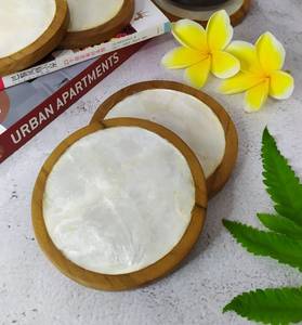 Sous-verres ronds en bois de noyer et érable de qualité supérieure pour café et bière Sous-verres élégants en bois de noyer - Product Image 3