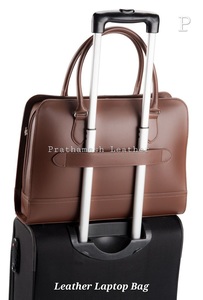Housse pour ordinateur portable en cuir véritable compagnon parfait pour votre appareil tous les jours transporter dans le style plusieurs couleurs sont disponibles tendance - Product Image 3