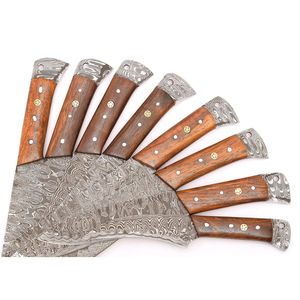 Juego de Cuchillos de Chef Profesionales Burraq, Hechos a Mano, de Acero al Carbono y Acero de Damasco, 8 Piezas, con Mangos de Madera, Diseño Moderno y Ecológico - Product Image 6