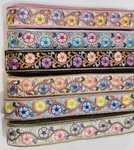 Aplique de encaje dorado de encaje de flores de venta directa de fábrica de alta calidad y encaje - Product Image 3