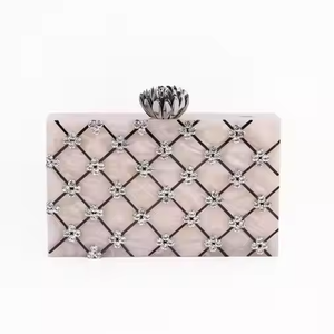 Pochette en résine de luxe à usage quotidien en bois métallisé couleur personnalisée par artisanat en croissant - Product Image 1