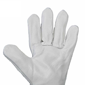 Gants de sécurité pour hommes en microfibre fabriqués au Pakistan, haute qualité, couleur et logo personnalisés OEM, design unique, confortables, détection des aiguilles - Product Image 4