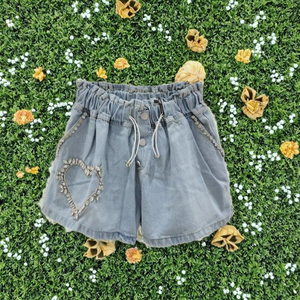 Pantalones vaqueros de cintura alta de verano para mujer personalizados al por mayor, pantalones cortos de mezclilla desteñidos sueltos informales con diamantes de imitación para uso diario, pantalones cortos con diamantes de imitación - Product Image 2