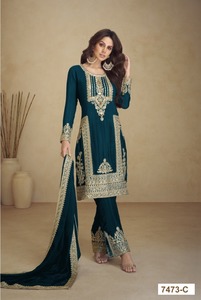 Vêtements pakistanais en tissu Georgette de qualité supérieure les plus vendus ensemble de costumes Salwar Kameez à vendre du fournisseur en gros - Product Image 4
