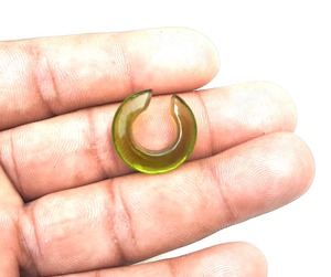 เครื่องประดับร่างกายคริสตัลพลอยสำหรับผู้หญิง ลดราคาพิเศษ ขายส่ง หยกเพอริดอตสีเขียว ควอตซ์ จิวเวลรี่รูปทรงเข็มแหลม สำหรับเจาะจมูก ดีไซน์ไม่ซ้ำใคร ทำจากหินธรรมชาติ - Product Image 3