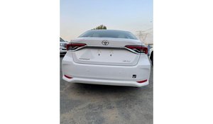 2021 pour Toyota Corolla XLI utilisé Turbo moteur AWD Drive R20 taille des pneus sièges en cuir - Product Image 3