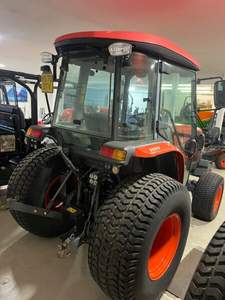 Mini Tractor Agrícola Usado 4x4 para L2501, 35HP, con Transmisión de Engranajes, Motor y Caja de Cambios, Alta Productividad - Product Image 3