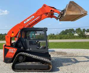 Cargadora de orugas Kubota SSV75 diésel de 75KW, usada y nueva, en excelente estado, color naranja, equipo de construcción de servicio pesado - Product Image 4