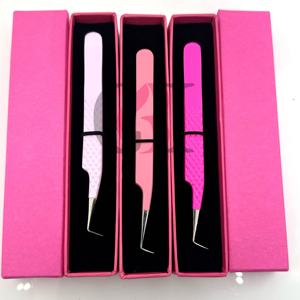 Pince à épiler professionnelle de haute qualité en acier inoxydable, différentes nuances de rose, revêtement en poudre, pointe argentée à 90 degrés, pour extensions de cils - Product Image 1