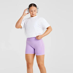 Camiseta blanca de atletismo de gran tamaño para mujer, camiseta de manga corta suave, ligera y de diseñador, camiseta de entrenamiento de gimnasio de ajuste relajado - Product Image 5