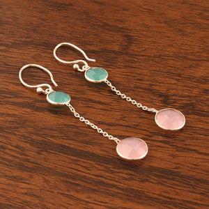 Boucles d'oreilles Dainty Vintage à deux pierres précieuses Calcédoine taillée avec chaîne Style Lunette Laiton Plaqué Argent Gouttes Légères - Product Image 6