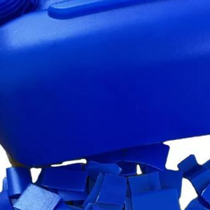 Déchets de plastique en fûts bleus en HDPE recyclé pur et propre / Déchets de bouteilles de lait en HDPE à vendre au prix de gros le plus bas - Product Image 3