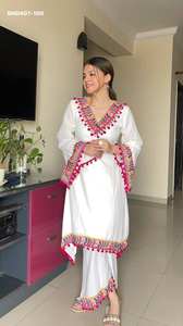 Traje Salwar de Mujer con Estampado Digital y Encaje, Estilo Étnico, en Georgette Sintética, Fabricante de Moda de Surat, en Venta - Product Image 6