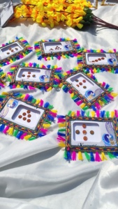Çok renkli <span class=keywords><strong>Bindi</strong></span> hint Kumkum makyaj Tilak uzun kristal <span class=keywords><strong>Bindi</strong></span> hint noktalar kozmetik öğeleri şık aksesuarları alın Sticker